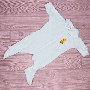 Vintage 90s Walt Disney Winnie the Pooh baby sleeper footie pajamas jumper NB